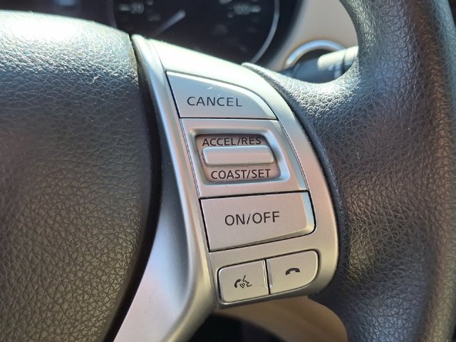 Used 2016 Nissan Rogue SV w/ SV Premium Package FWD image 18