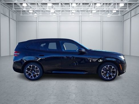 Certified 2025 BMW X3 xDrive30i image 4