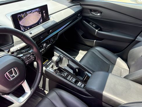 Used 2024 Honda Accord Touring image 16