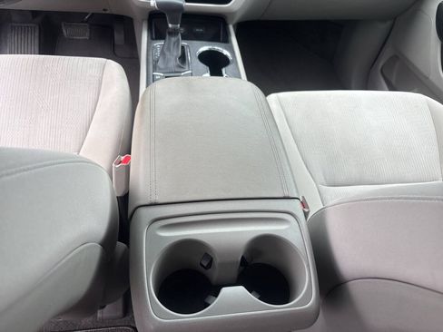Used 2020 Kia Sedona LX FWD image 23