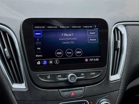 Used 2019 Chevrolet Malibu LT image 11