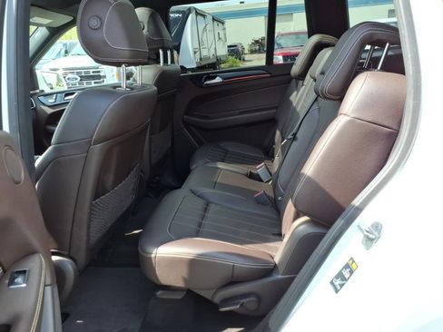 Used 2017 Mercedes-Benz GLS 450 4MATIC image 12