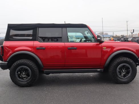 Used 2021 Ford Bronco Badlands image 5