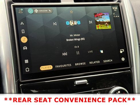 Certified 2025 Land Rover Discovery S AWD/4WD image 38