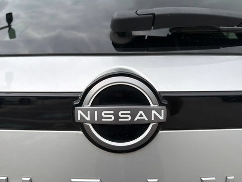 Certified 2024 Nissan Pathfinder Platinum w/ Cargo Package AWD/4WD image 44