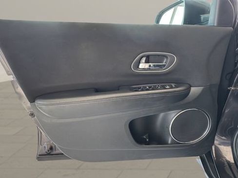 Used 2016 Honda HR-V EX image 7