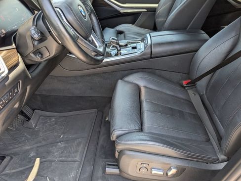 Used 2019 BMW X5 xDrive40i w/ Convenience Package AWD/4WD image 8