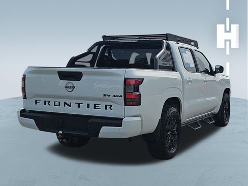 Used 2023 Nissan Frontier SV w/ Midnight Edition Package AWD/4WD image 4