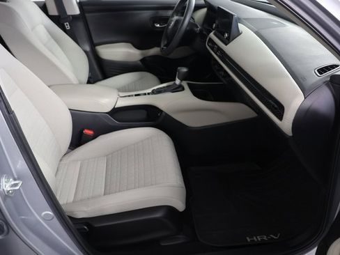 Used 2023 Honda HR-V LX image 21