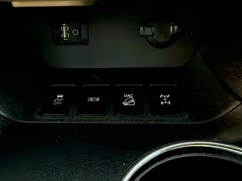 Used 2016 Toyota Highlander Limited Platinum image 37