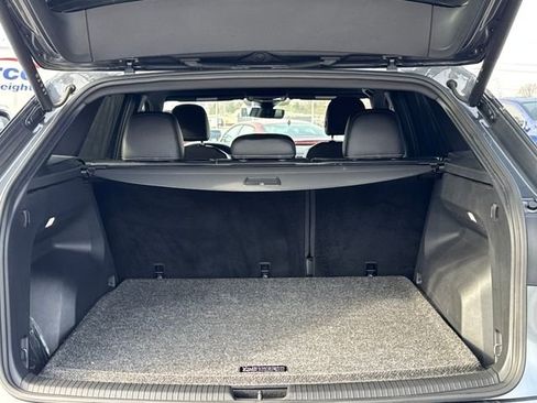 Used 2024 Volkswagen Atlas Cross Sport SE image 10