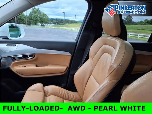 Used 2016 Volvo XC90 T8 Momentum image 28