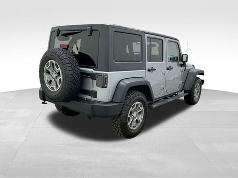 Used 2016 Jeep Wrangler Unlimited Rubicon w/ Connectivity Group image 4