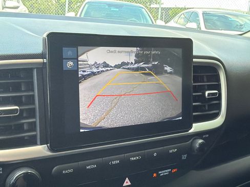 Certified 2026 Hyundai Venue SE FWD image 29