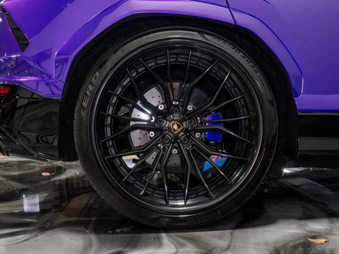 Used 2021 Lamborghini Urus image 29