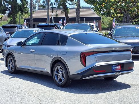 Certified 2025 Kia K4 FWD image 3