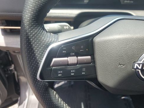Used 2023 Nissan Ariya FWD image 19