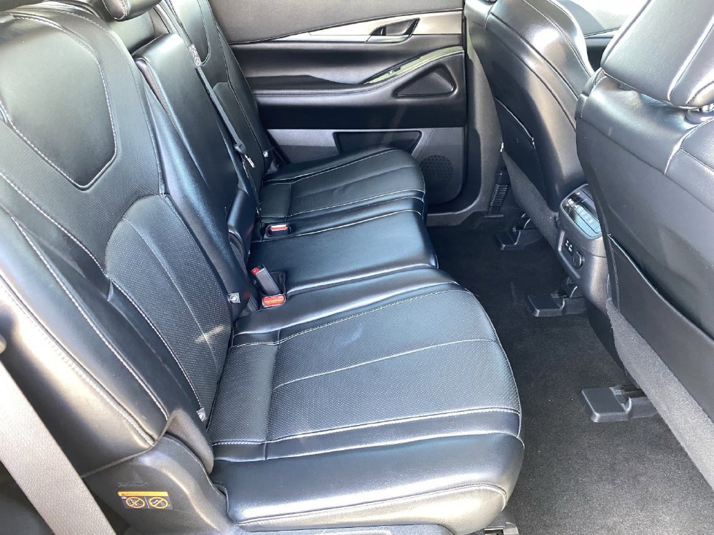 Used 2023 INFINITI QX60 Luxe w/ Cargo Package FWD image 10