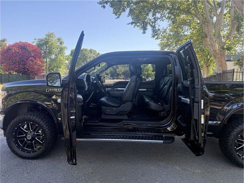 Used 2018 Ford F150 Lariat AWD/4WD image 10