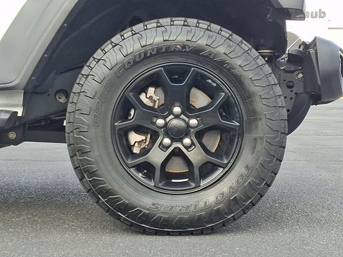 Certified 2021 Jeep Wrangler Sport AWD/4WD image 8