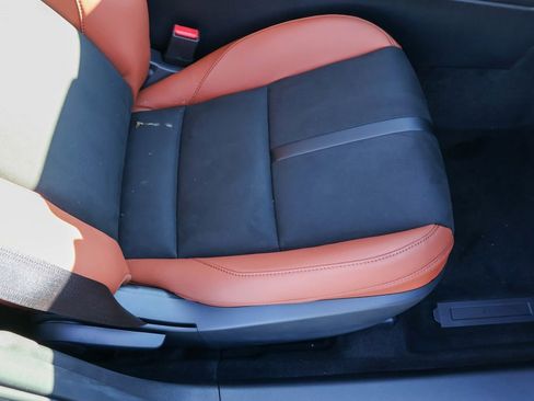 Used 2025 MAZDA MAZDA3 s image 39