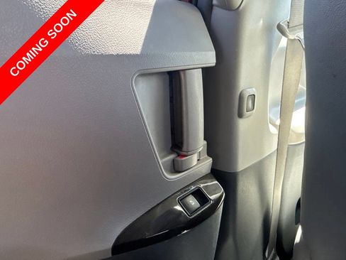 Used 2017 Toyota Sienna XLE FWD image 20
