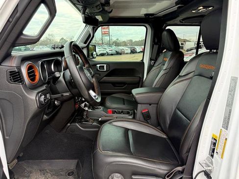 Used 2023 Jeep Gladiator Mojave w/ Trailer Tow Package image 11