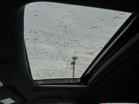 Used 2022 Honda Ridgeline Black Edition image 23