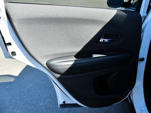 Used 2022 Honda HR-V Sport image 32