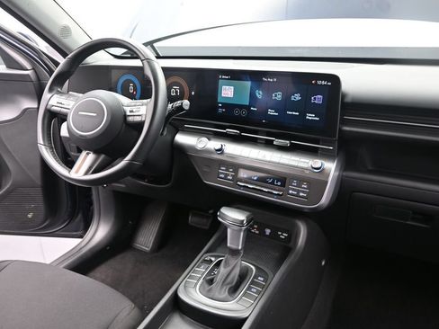 Used 2025 Hyundai Kona SEL AWD/4WD image 31
