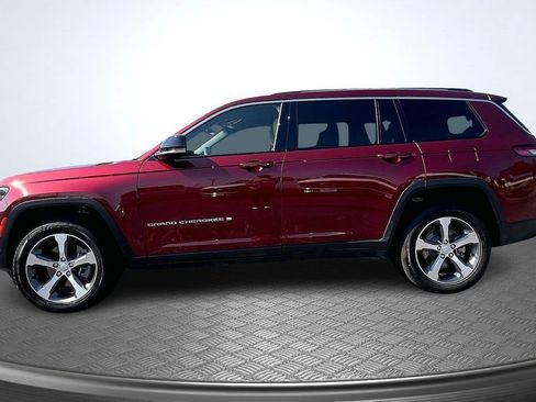 Used 2023 Jeep Grand Cherokee L Limited w/ Luxury Tech Group II RWD image 8