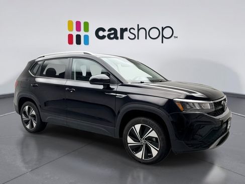 Used 2024 Volkswagen Taos SE AWD/4WD image 7