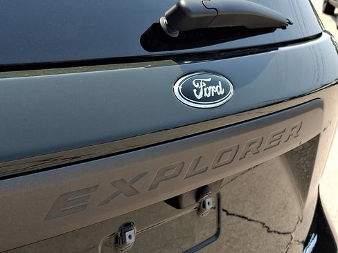 Used 2023 Ford Explorer Timberline w/ Timberline Technology Package AWD/4WD image 30