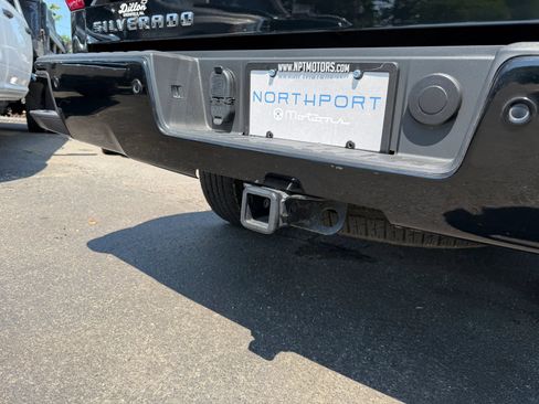 Used 2017 Chevrolet Silverado 1500 High Country AWD/4WD image 31