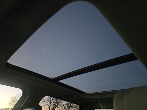 Used 2024 Toyota Tundra Limited image 25