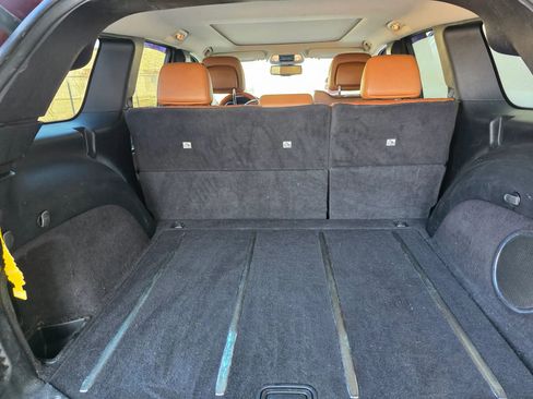 Used 2012 Jeep Grand Cherokee Overland image 5