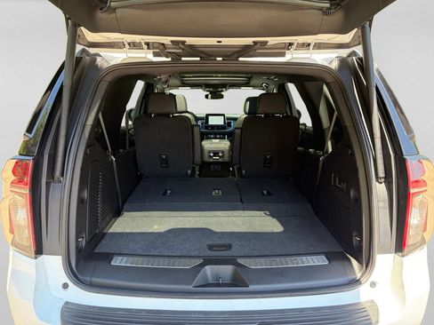 Used 2023 Chevrolet Tahoe Z71 w/ Luxury Package AWD/4WD image 29