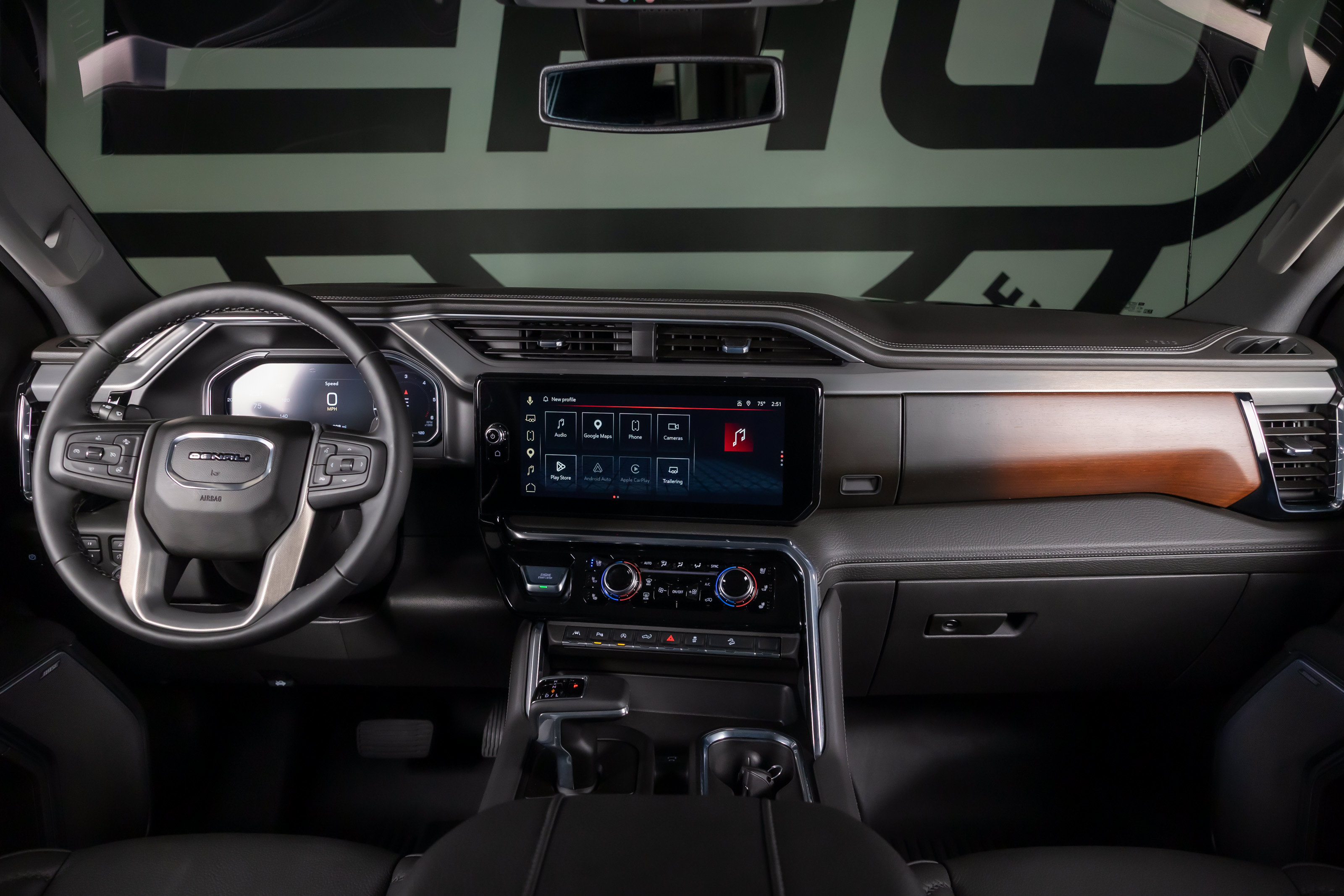 Used 2026 GMC Sierra 1500 Denali AWD/4WD image 3