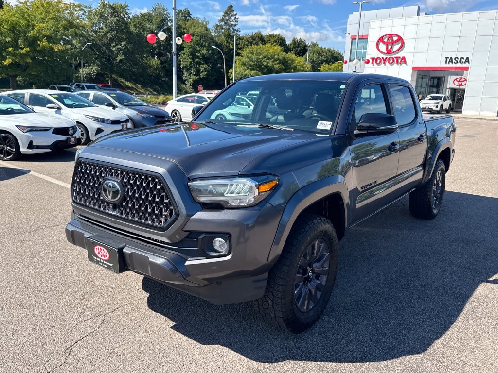 Used 2021 Toyota Tacoma Limited w/ Nightshade Package AWD/4WD image 3