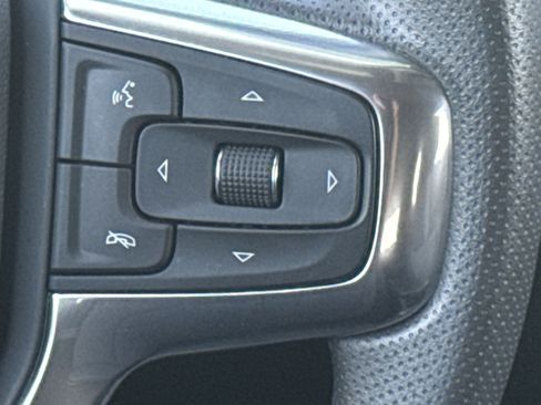 Used 2025 Chevrolet Blazer LT FWD image 20
