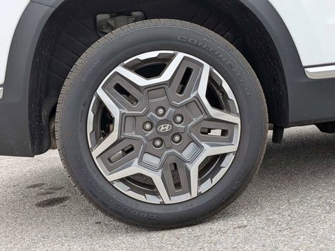 Used 2023 Hyundai Santa Fe SEL Convenience image 9