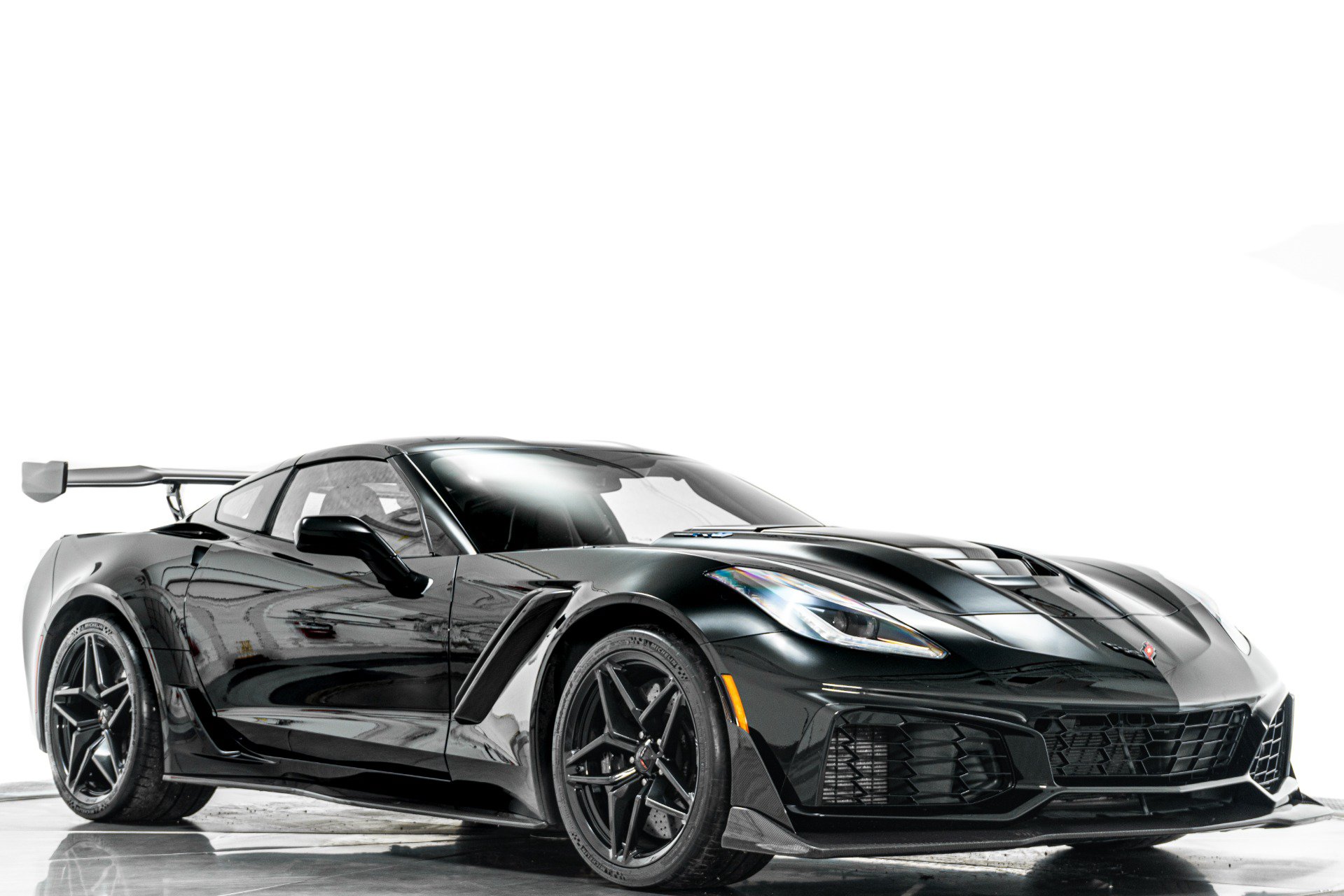 Used 2019 Chevrolet Corvette ZR1 w/ ZTK Track Performance Package RWD image 32