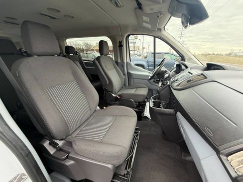 Used 2016 Ford Transit 150 XL image 9