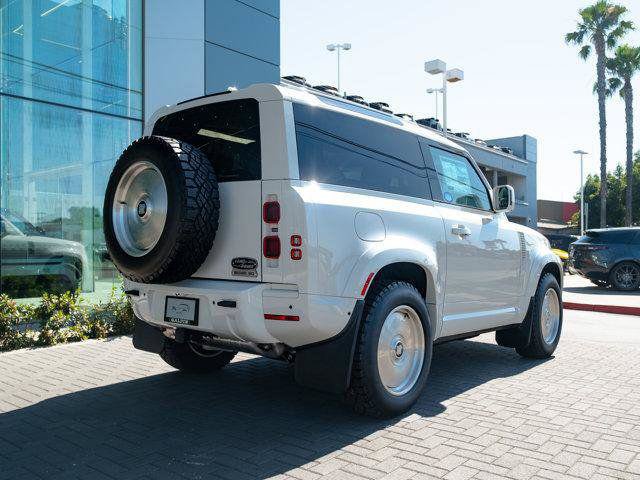 Used 2022 Land Rover Defender 90 X-Dynamic HSE AWD/4WD image 2
