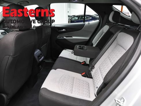 Used 2022 Chevrolet Equinox LS image 22