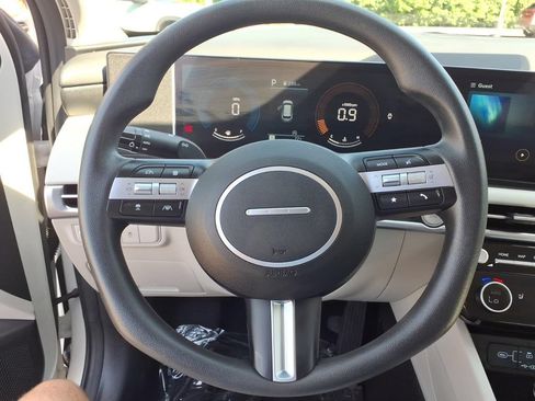 Used 2025 Hyundai Tucson SEL FWD image 8