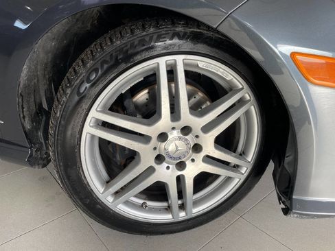 Used 2010 Mercedes-Benz E 350 E 350 Luxury 4MATIC AWD 4dr Se image 9