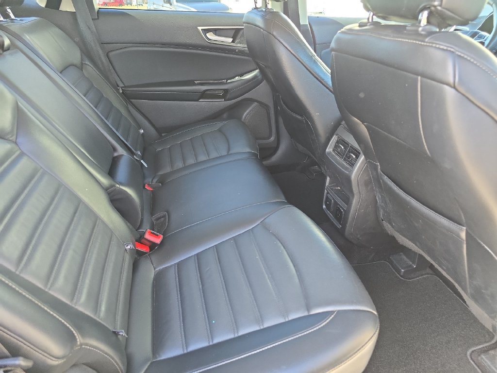 Used 2017 Ford Edge SEL w/ Equipment Group 201A AWD/4WD image 33