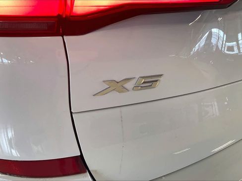 Used 2019 BMW X5 xDrive40i w/ M Sport Package AWD/4WD image 31