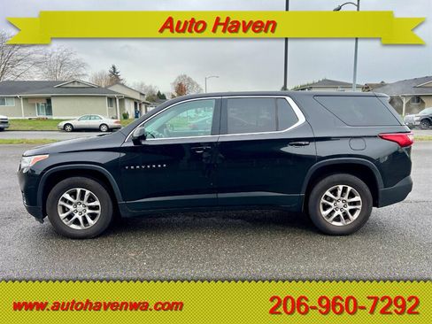 Used 2018 Chevrolet Traverse LS AWD/4WD image 2